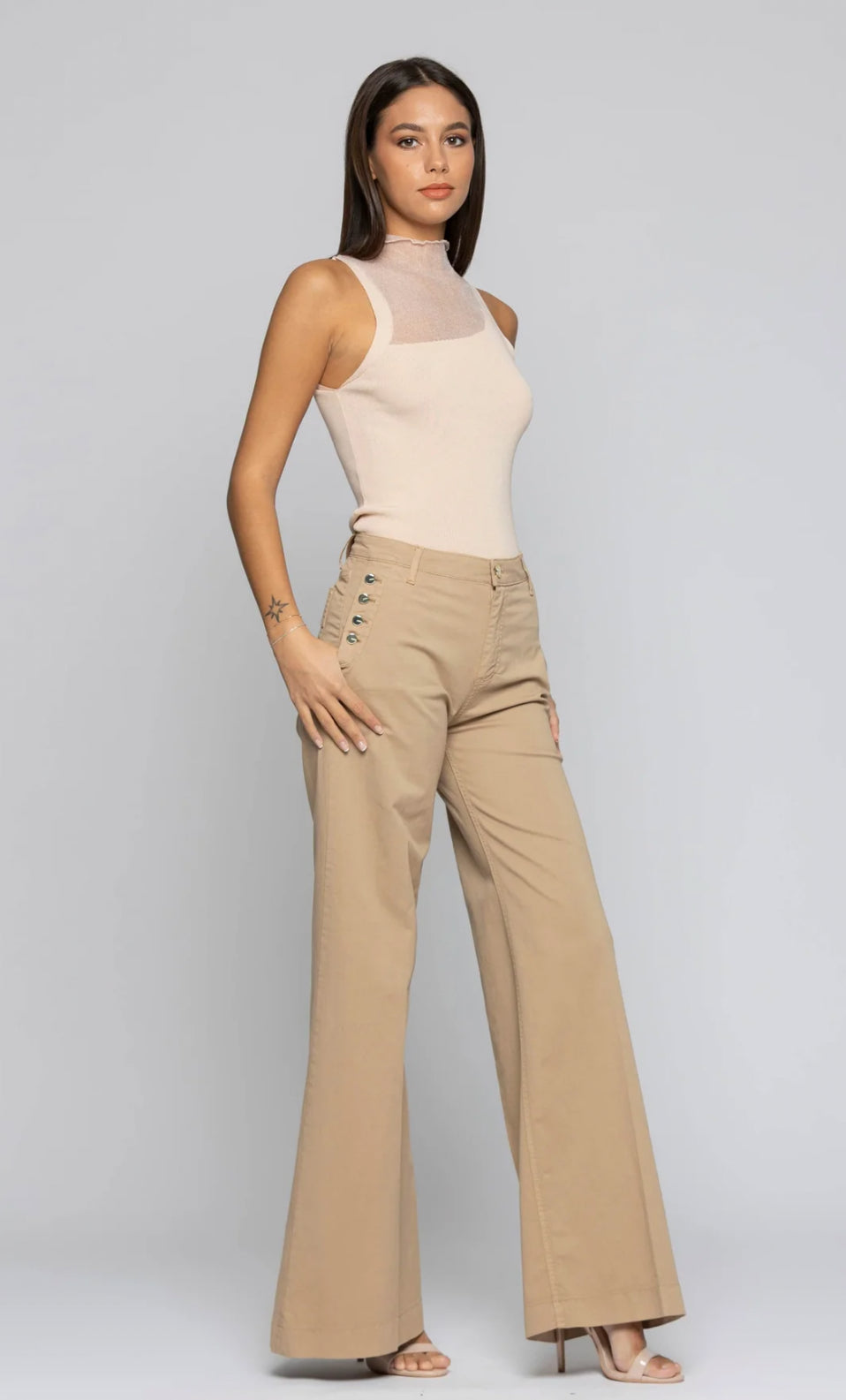 Pantalone bottoni wide leg